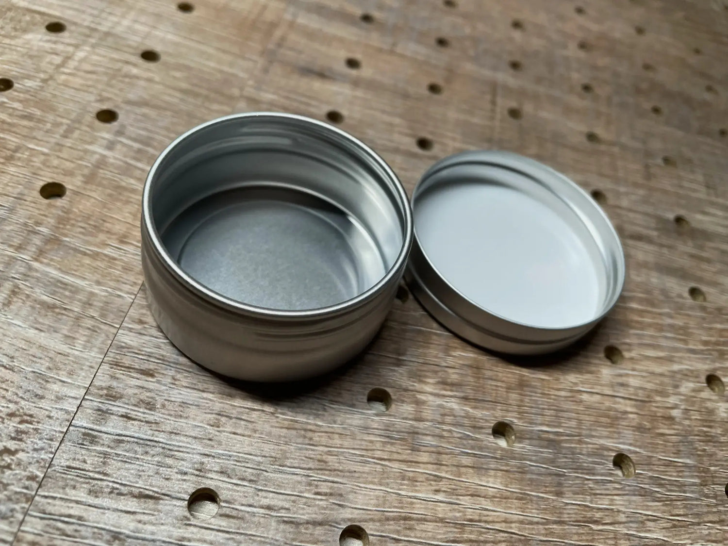 アルミ・ブリキ製密閉容器の一覧サンプル